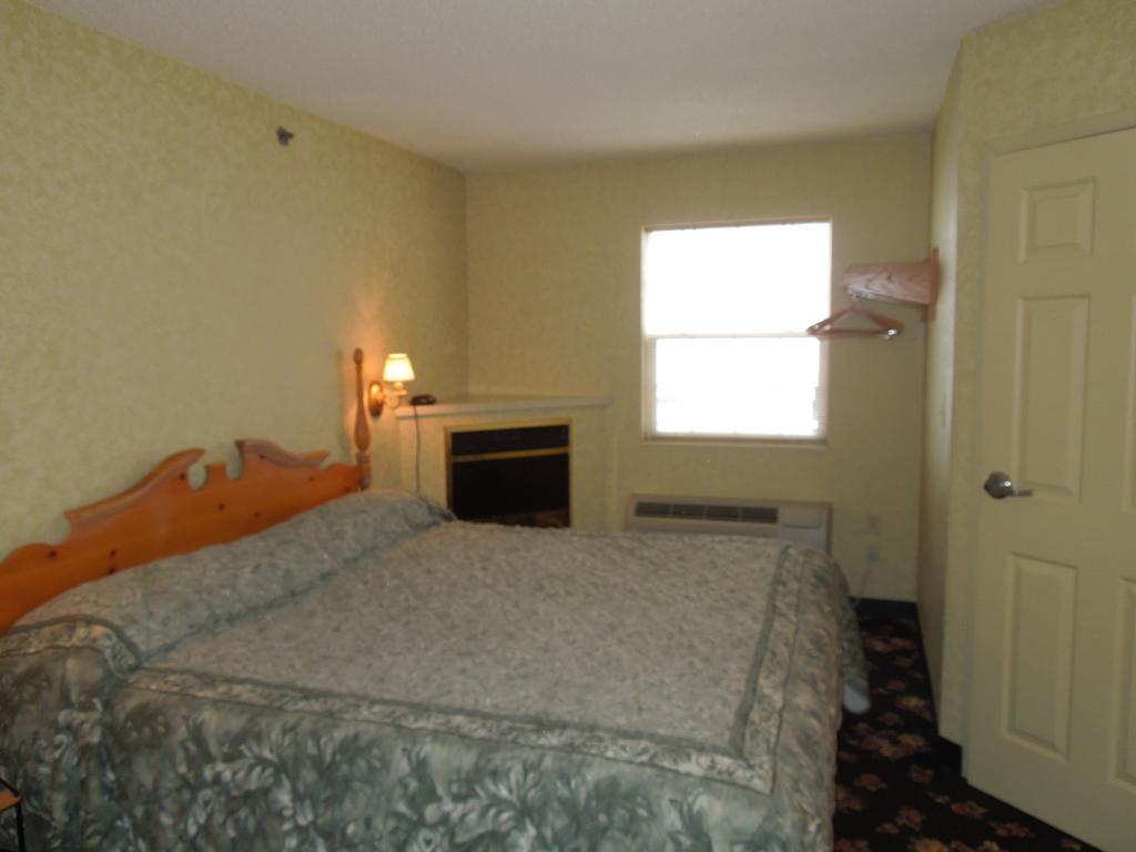 Ourguest Inn And Suites Catawba Island Port Clinton Zimmer foto