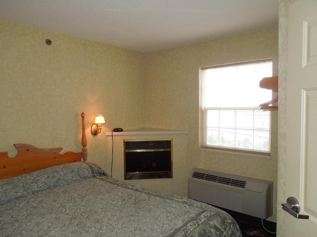 Ourguest Inn And Suites Catawba Island Port Clinton Zimmer foto